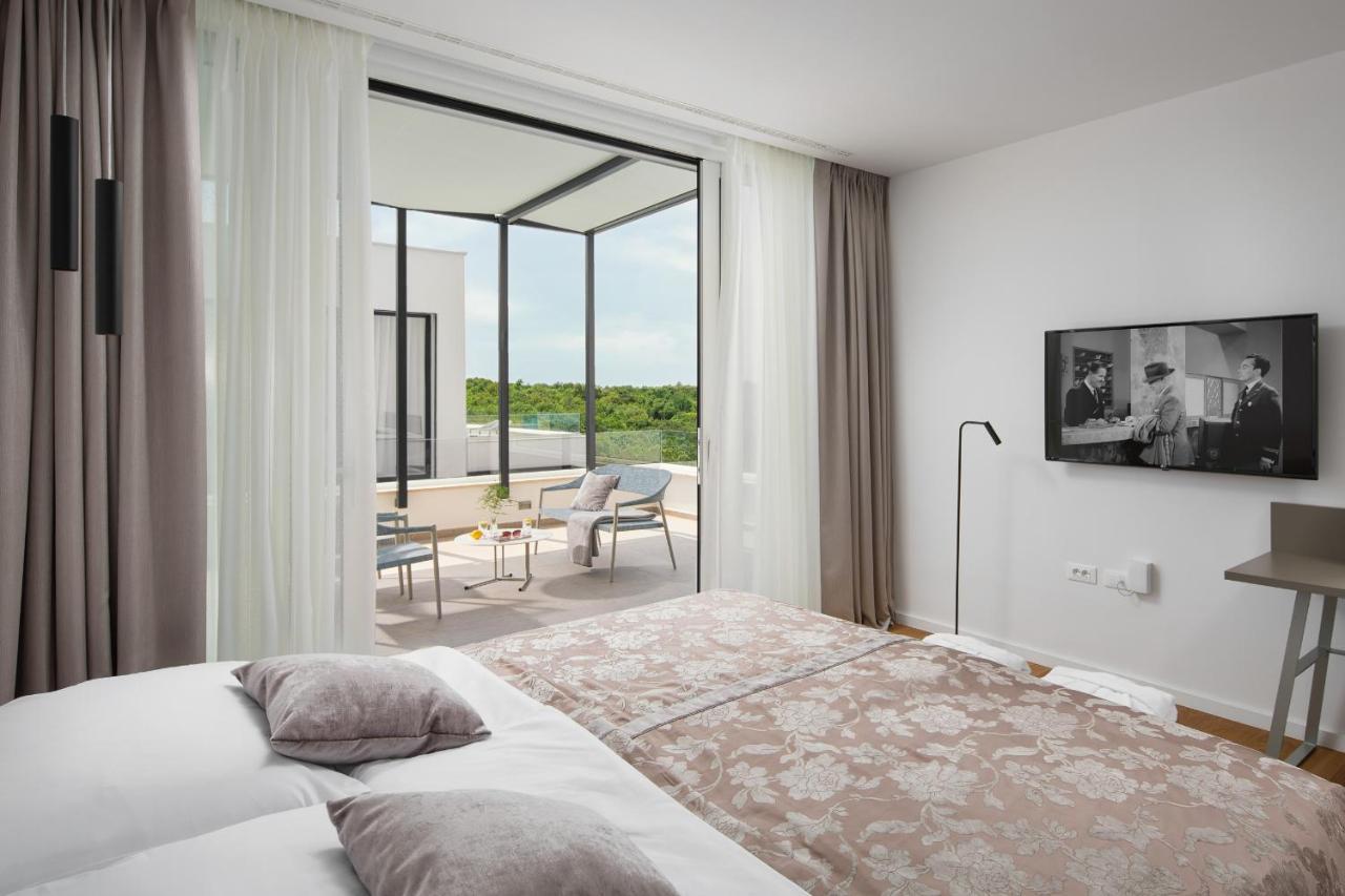 Design Villa Noble With Spa Bale Buitenkant foto